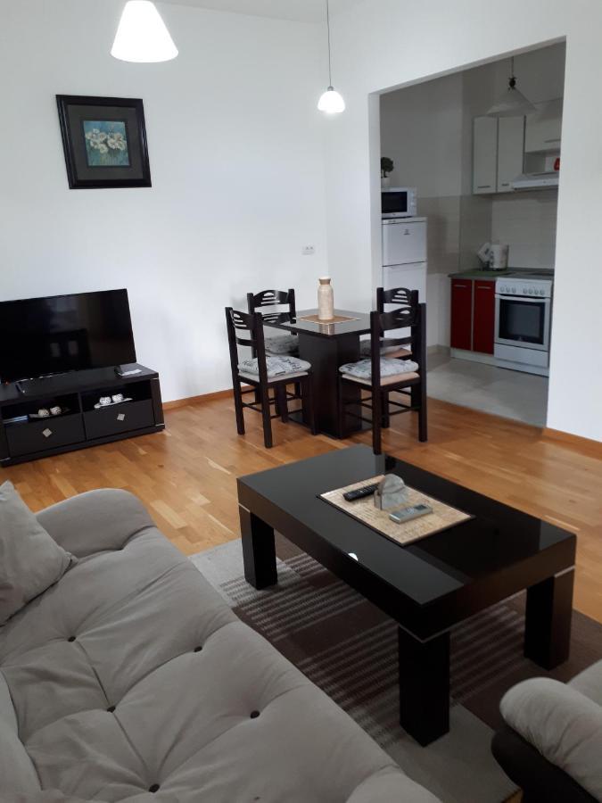 Lux Apartments Kristina Budva Buitenkant foto