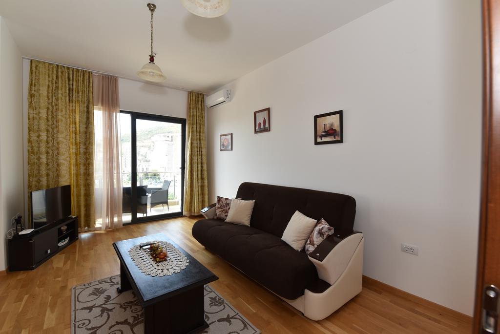 Lux Apartments Kristina Budva Buitenkant foto