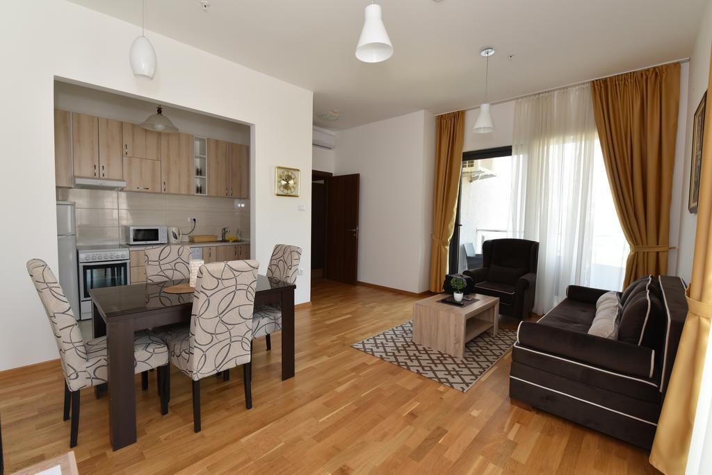 Lux Apartments Kristina Budva Buitenkant foto