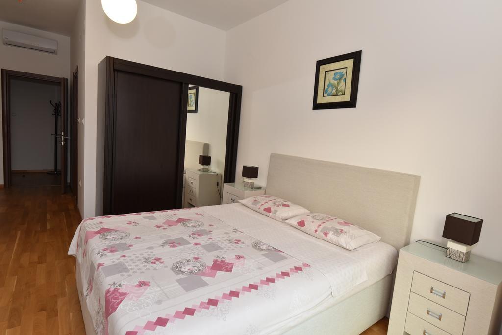 Lux Apartments Kristina Budva Buitenkant foto