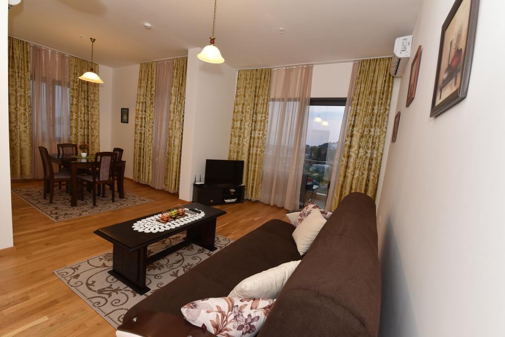 Lux Apartments Kristina Budva Buitenkant foto