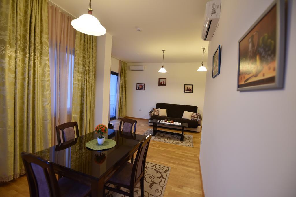 Lux Apartments Kristina Budva Buitenkant foto